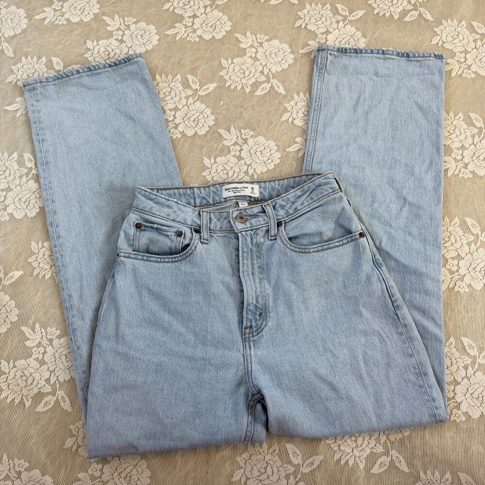 Abercrombie & Fitch Curve Love 90s Relaxed Jeans Size 26